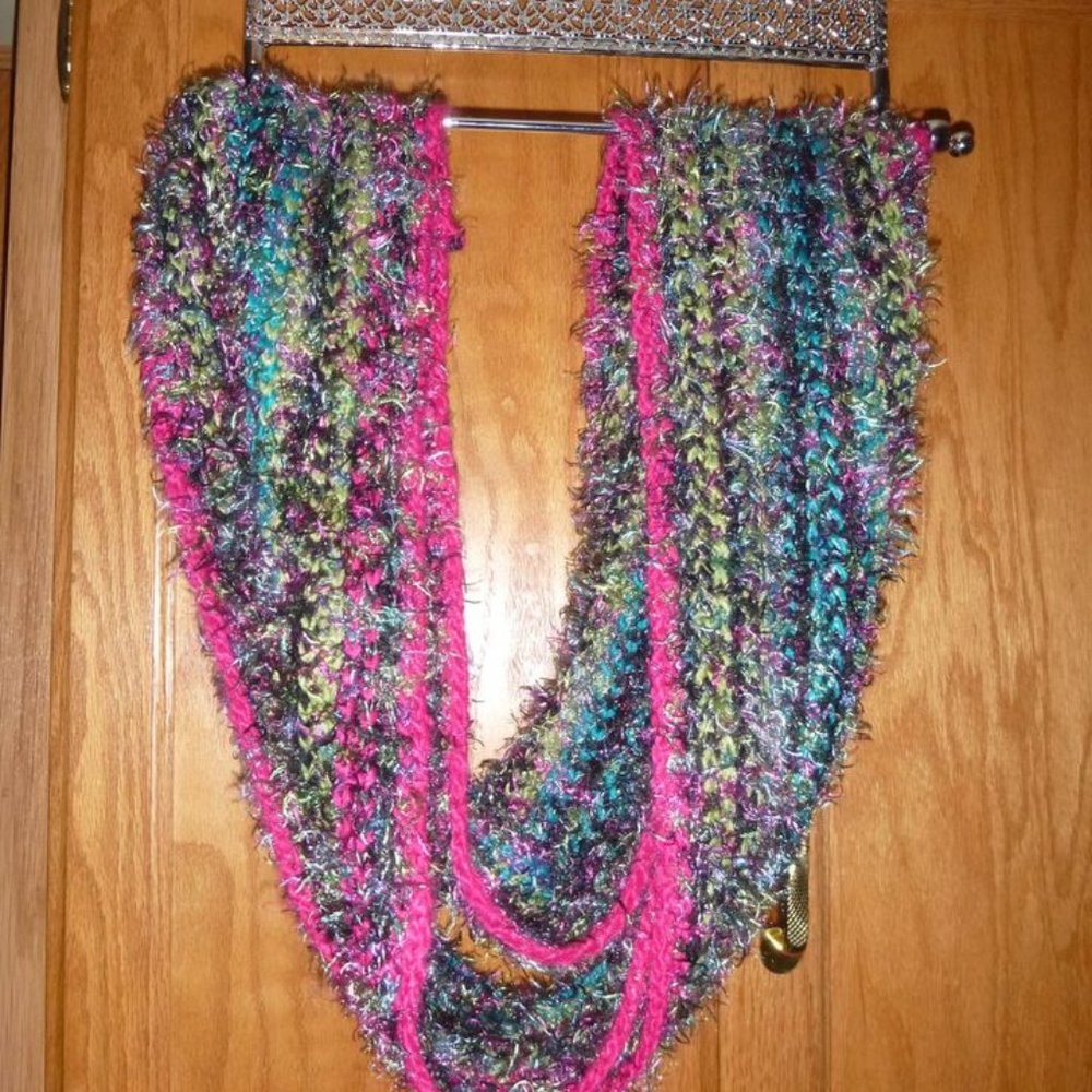 STUDIO S LOOP SCARF 34INCHES